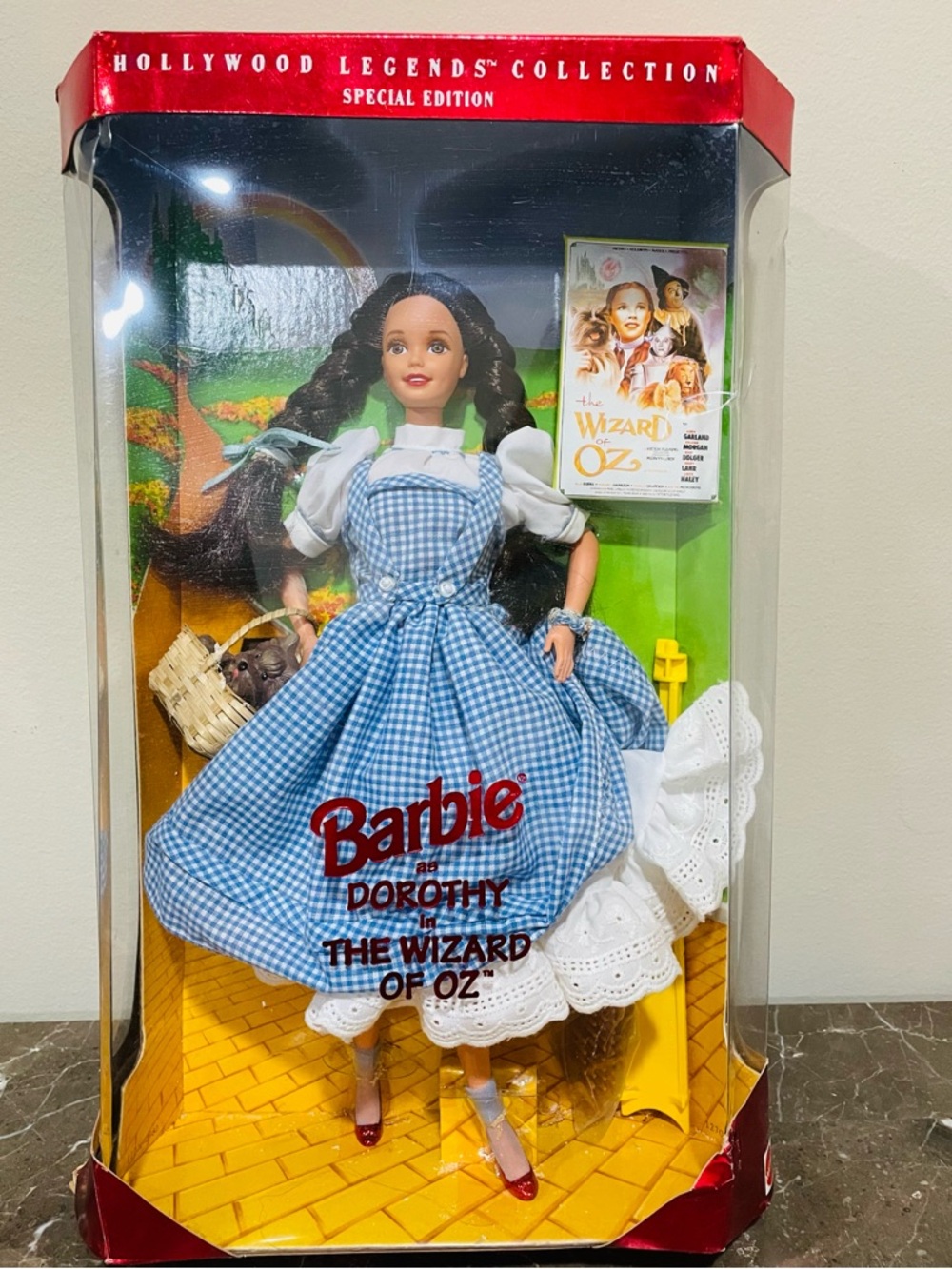 1994 Mattel Barbie as Dorothy Wizard of Oz Hollywood Legends Coll. NRFB